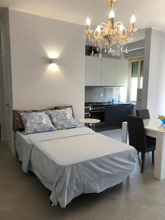 Apartament Furio Camillo Luminoso Rzym